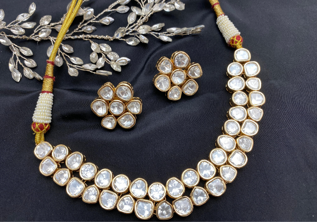 Kundan Choker Set With Studs
