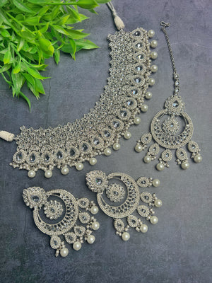 Oversized Silver Polki Choker Set