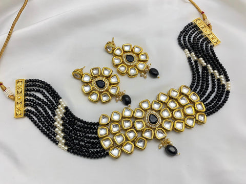 Image of Kundan Collar Choker Set