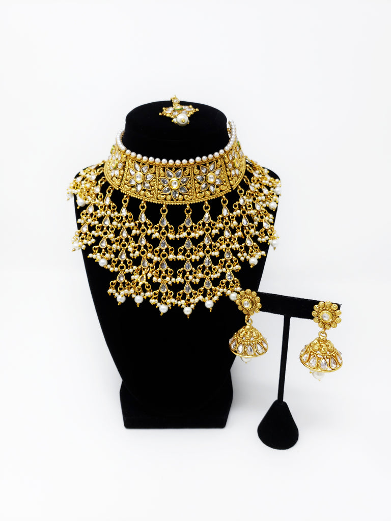 Chandelier Choker Set
