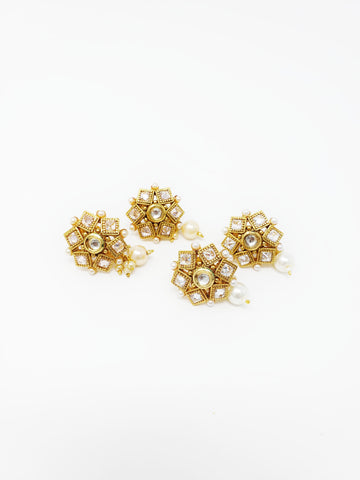 Image of Polki Studs With Moti