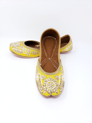 Image of Yellow Jutti with Pearls