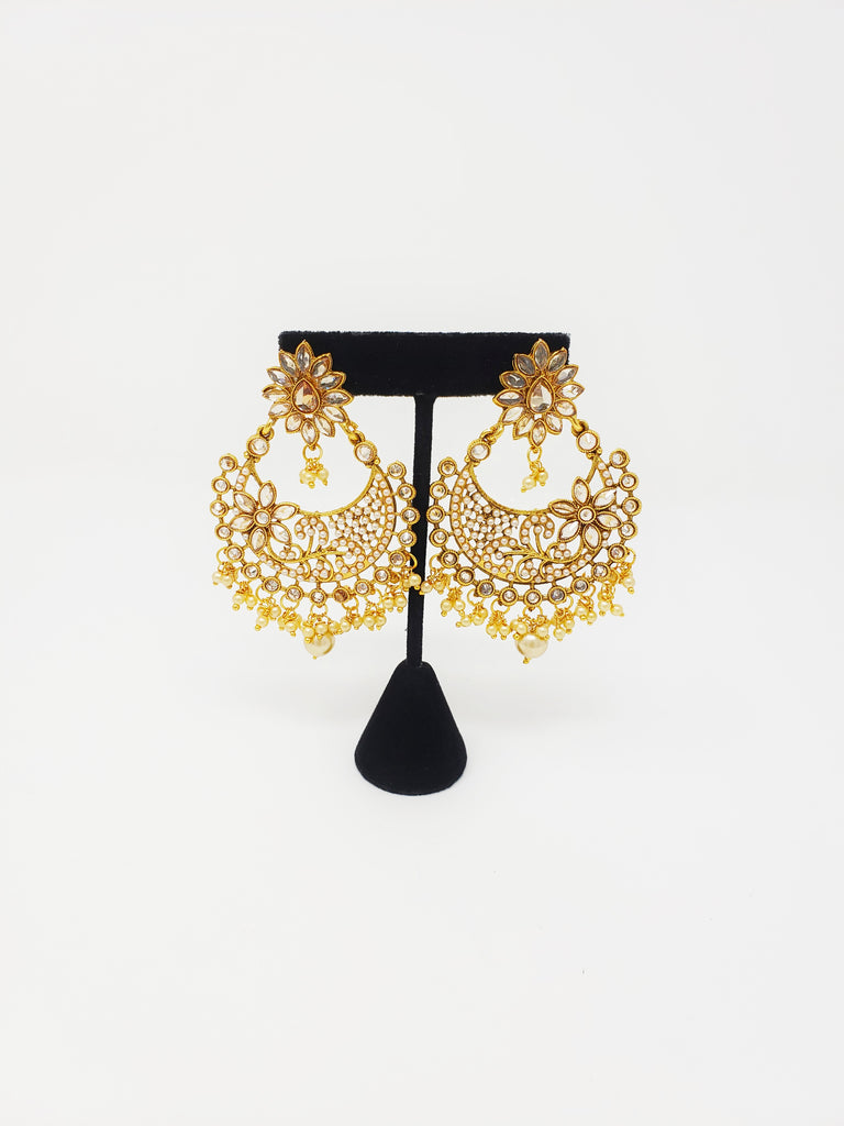 Moti Detailed Earrings - Gold & Clear