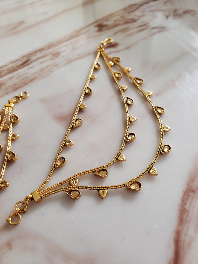 Gold Toned Leaf Saharas