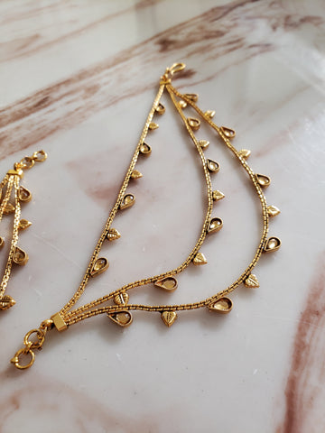 Image of Gold Toned Leaf Saharas