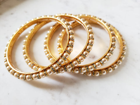 Image of Cream Moti Kara Set