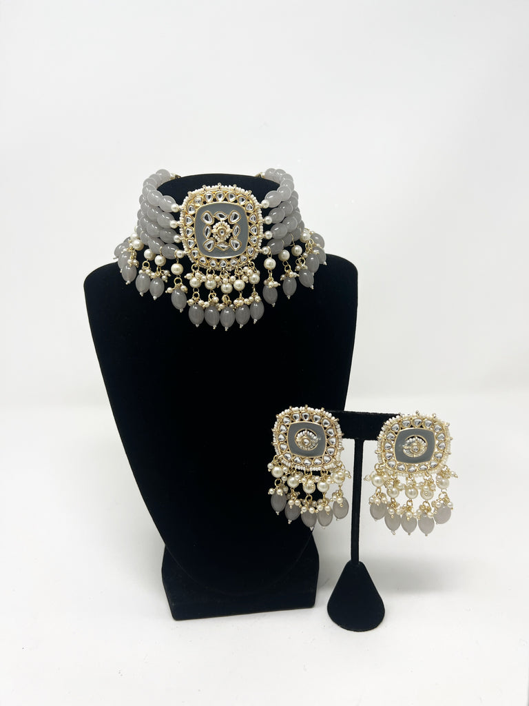 Grey Collar Stone Set