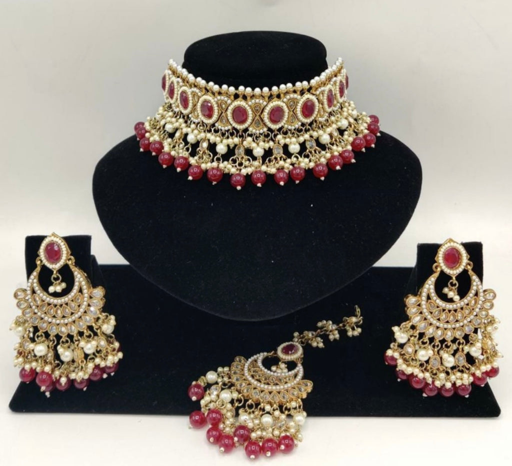 Oversized Red Choker Set
