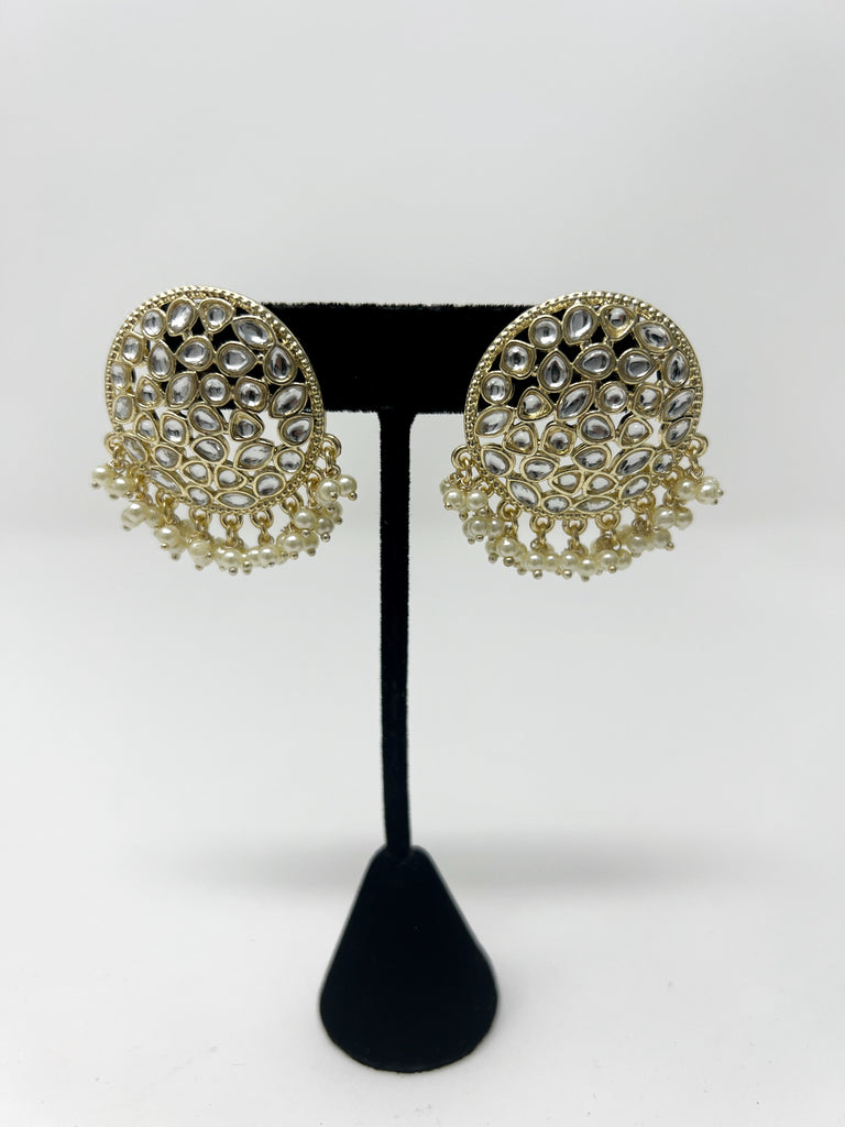 Kundan Studs With Pearls