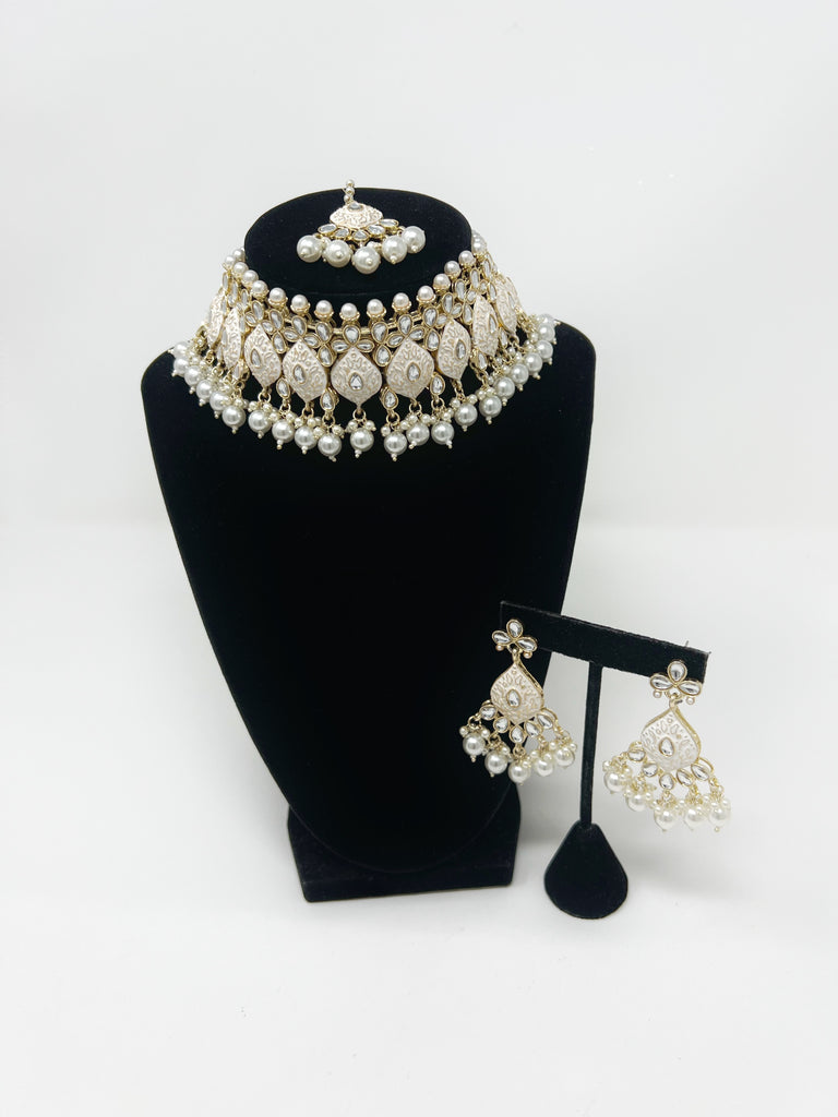 Meenakari Off-white Choker Set