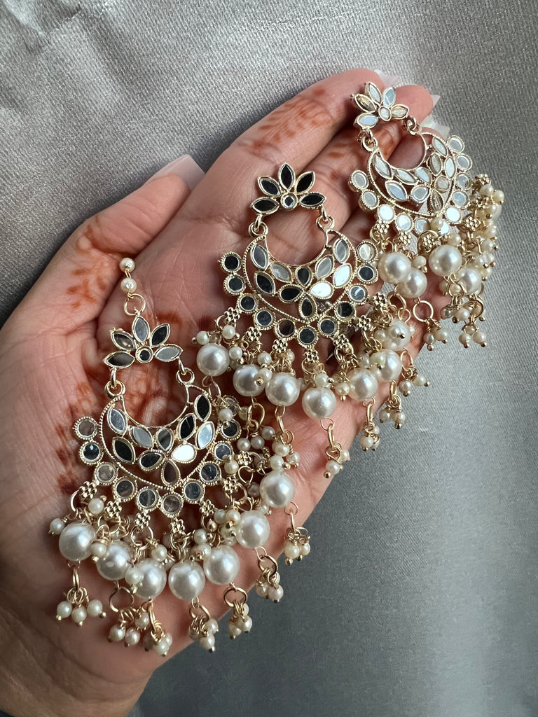 Gold Tone Mirror Choker Set