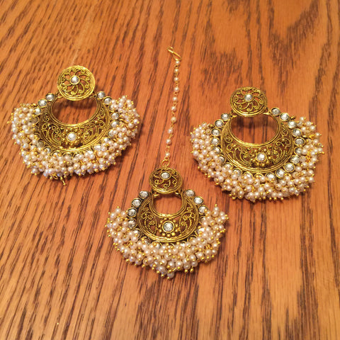 Image of Gold Clustered Pearl Set Earring & Tikka (3Pc)