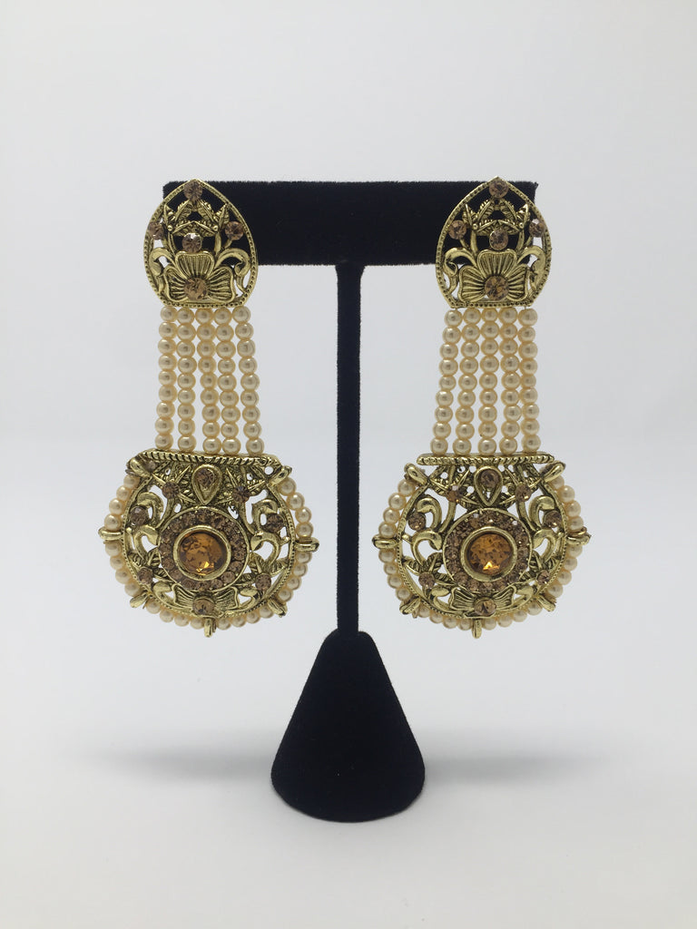 Off White Moti Earrings