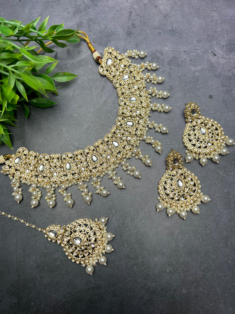 Kundan Choker Set