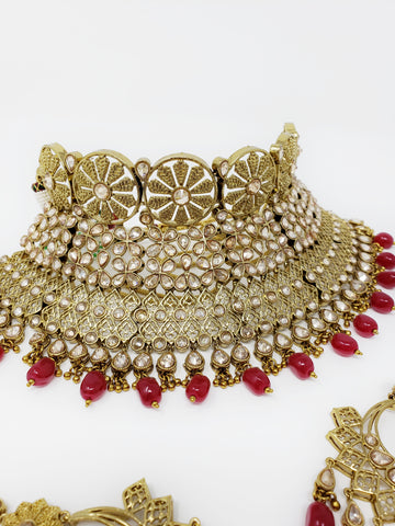 Image of Antique Bridal Set With Maroon Pearls